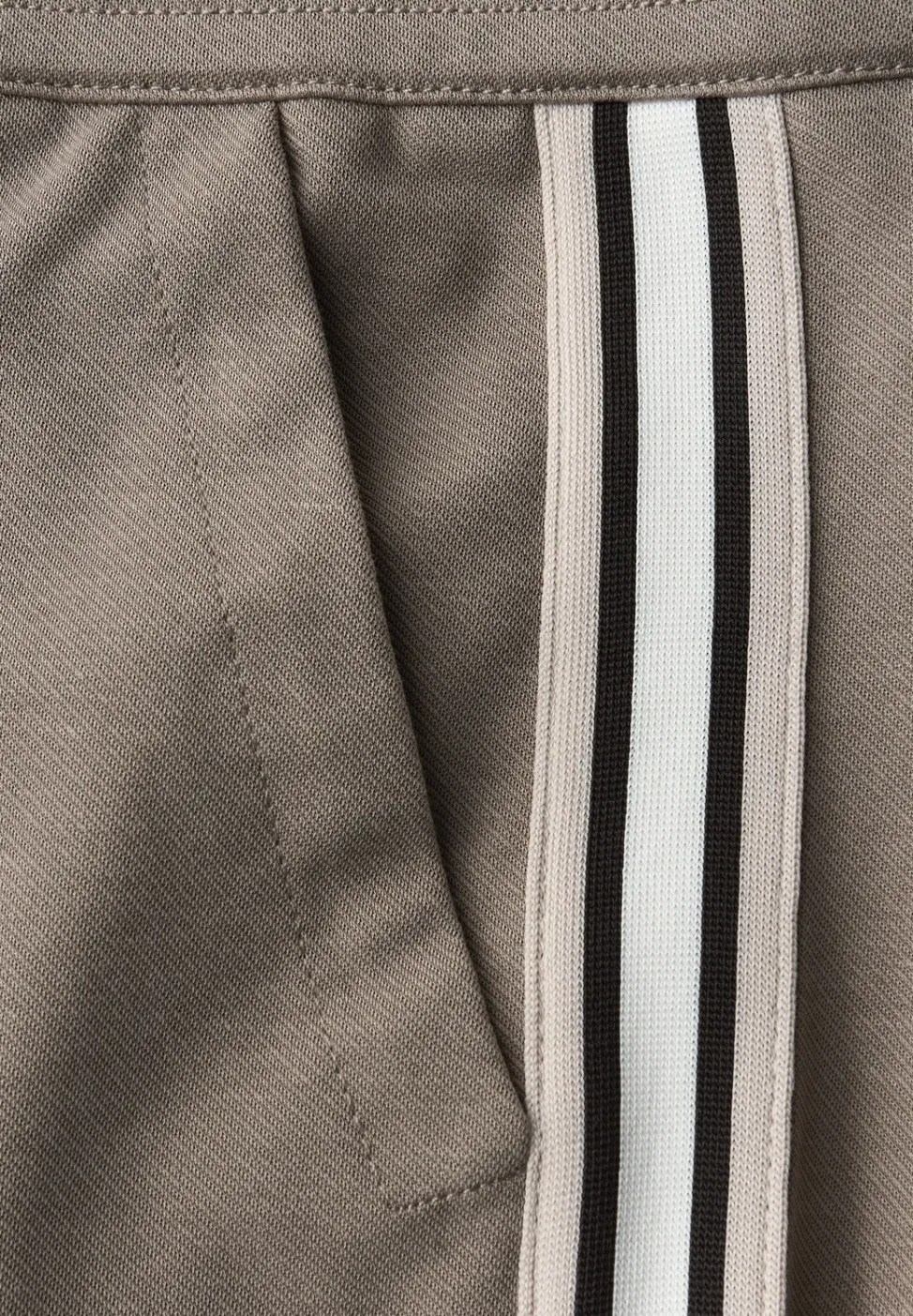 Broek met galonstrepen