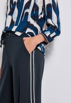 Broek met galonstrepen