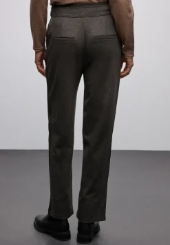 Broek met rechte pijpen en tape
