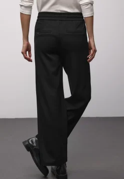Broek met rechte pijpen en tape