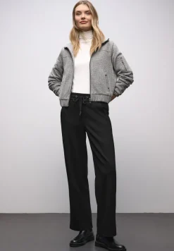Broek met rechte pijpen en tape