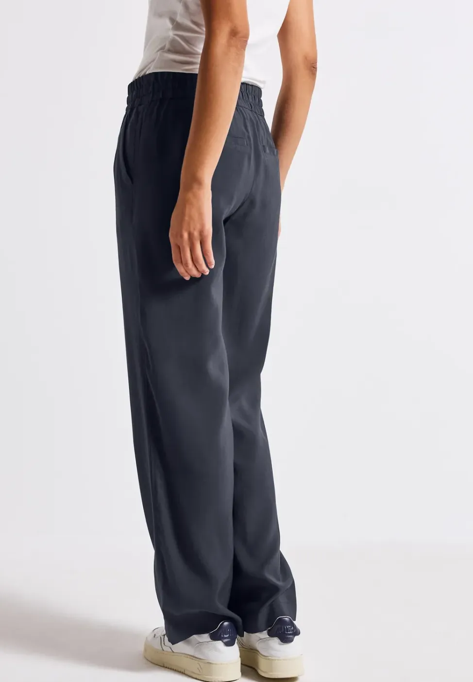 Broek met rechte pijpen in keperstof