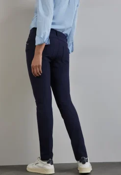 Broek met ritsdetails