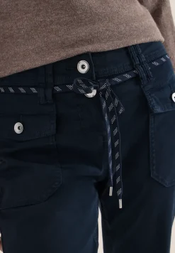 Broek met smalle pijpen