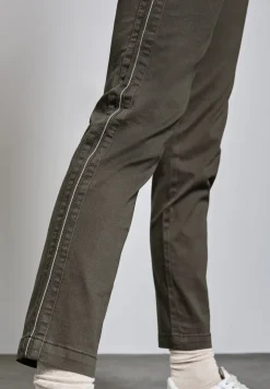 Broek met tape details