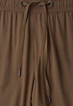 Broeken met wijde pijpen