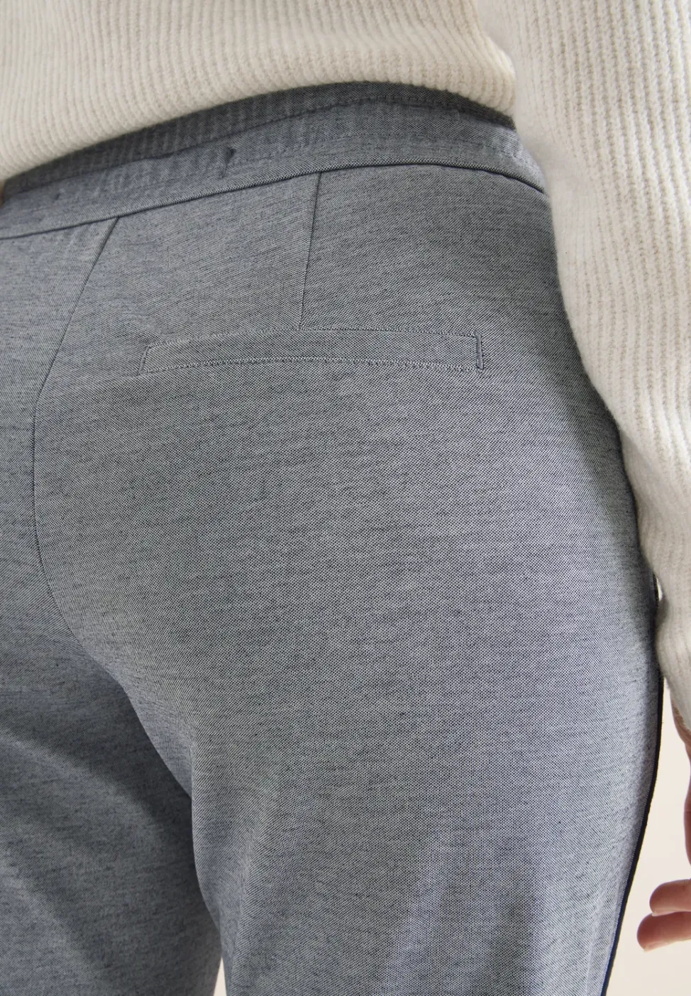 Broek met galonstrepen