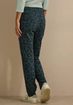 Broek met leopatroon