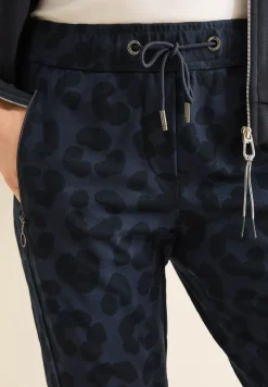 Broek met leopatroon