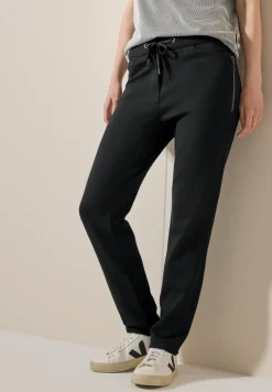 Broek met ritsdetails