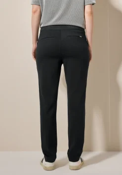 Broek met ritsdetails