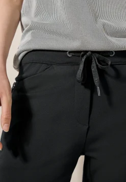 Broek met ritsdetails