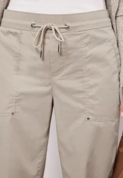 Broek met spijlpijpen in papertouch kwaliteit
