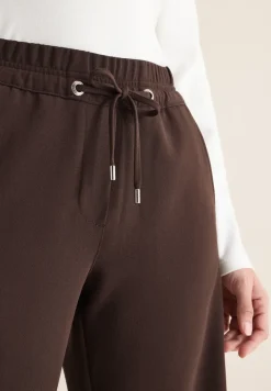 Broek met tapijtstrepen