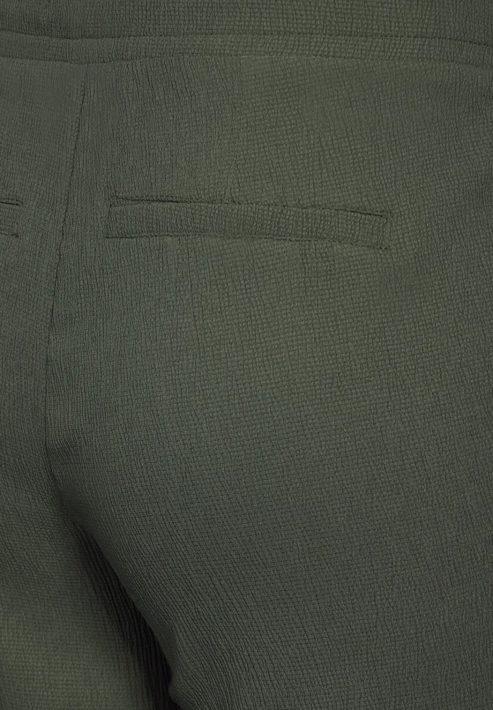 Broek met wijde pijpen en structuur