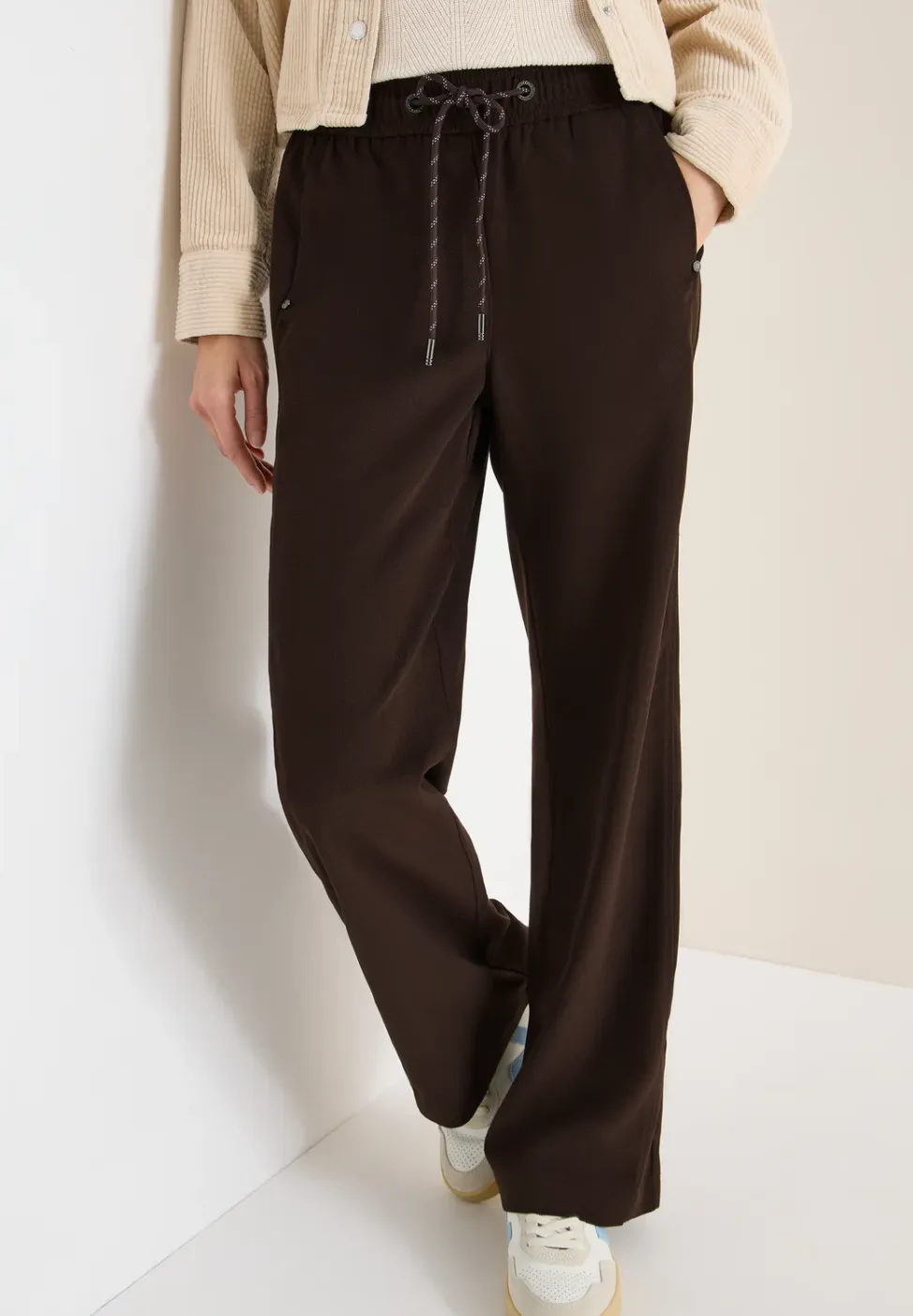 Broek met wijde pijpen in keperstof