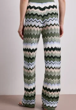 Broek met zigzagpatroon