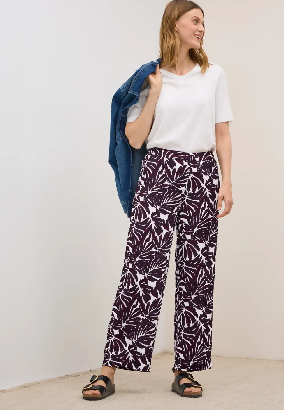 Broek van crêpe met patroon