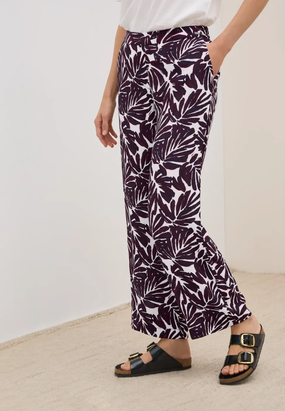 Broek van crêpe met patroon