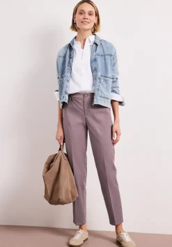 Casual fit chino's in een zachte stof