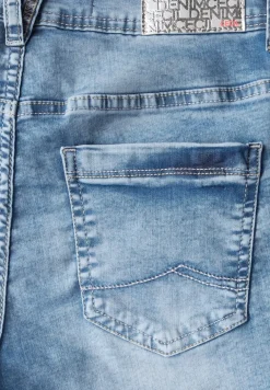 Casual fit denim shorts