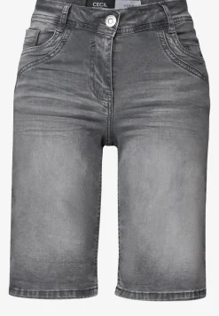Casual fit denim shorts