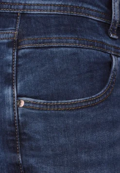 Casual fit indigo jeans