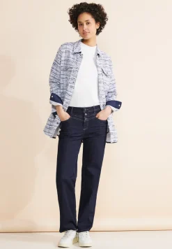 Casual fit jeans