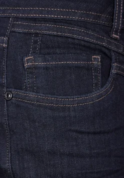Casual fit jeans