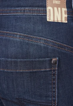 Casual fit jeans
