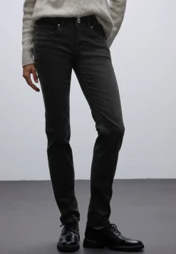 Casual jeans