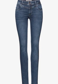 Casual jeans
