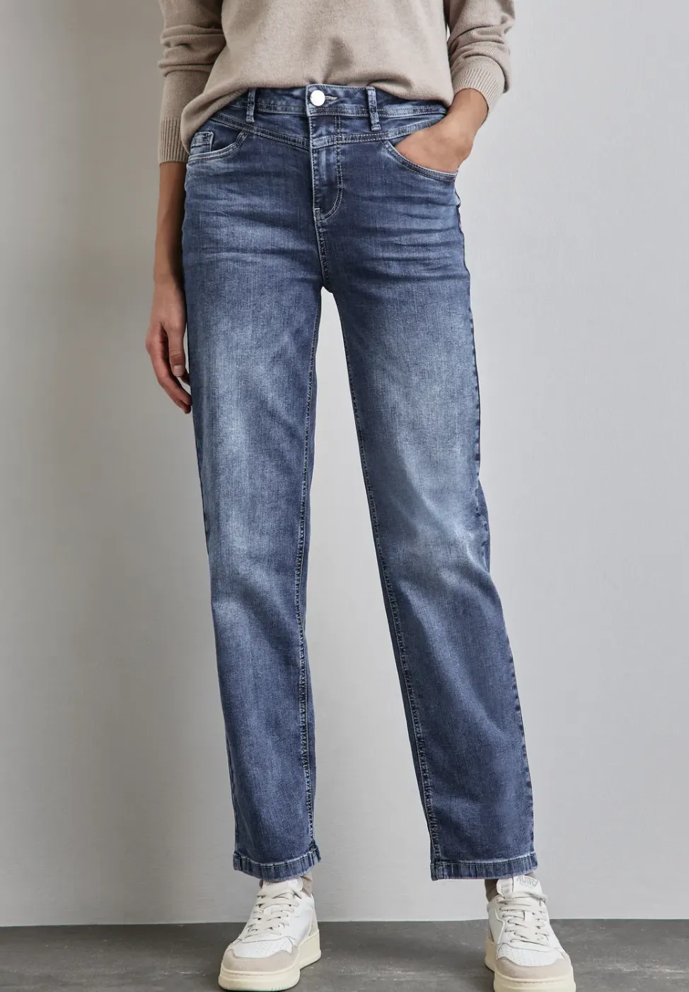 Casual jeans