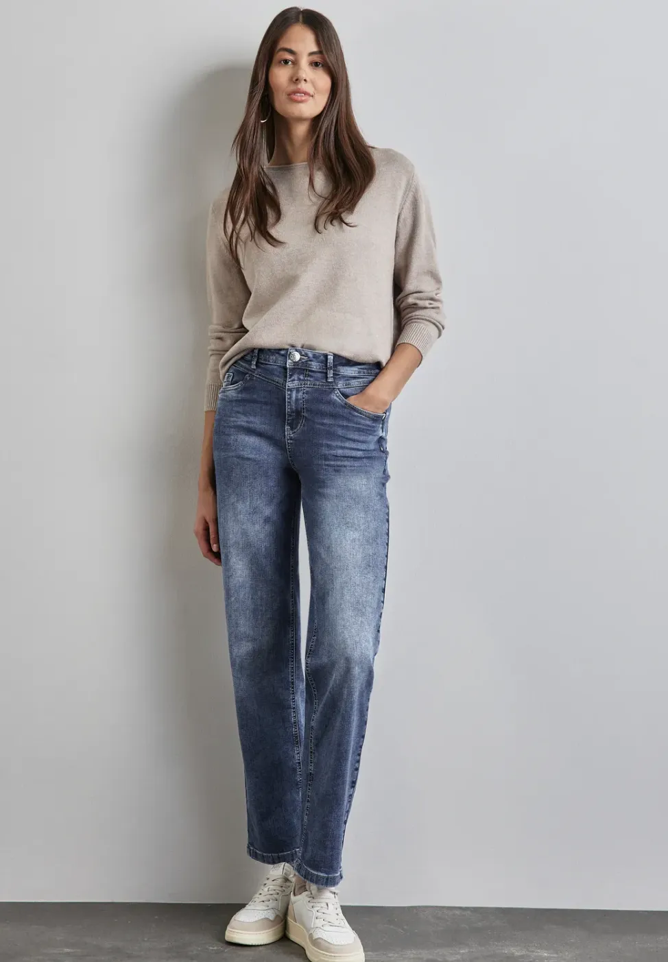 Casual jeans