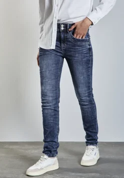 Casual jeans