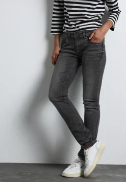Casual jeans