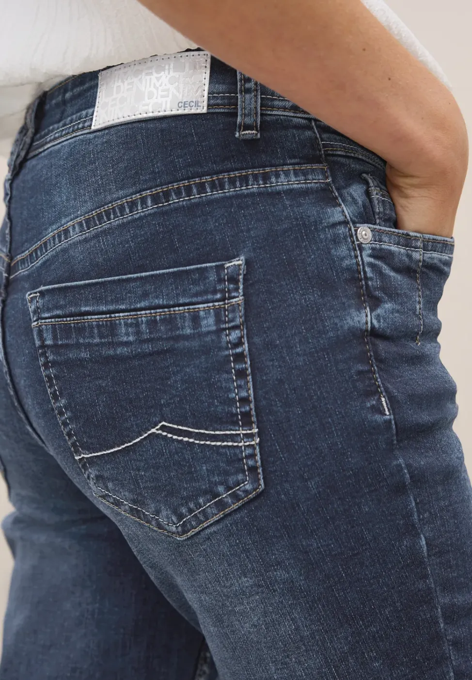 Casual jeans
