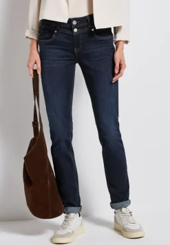 Casual jeans