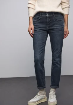 Casual jeans