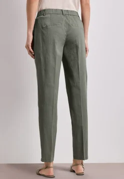 Casual fit chino's in een zachte stof
