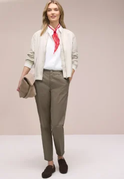 Casual fit chino's in een zachte stof