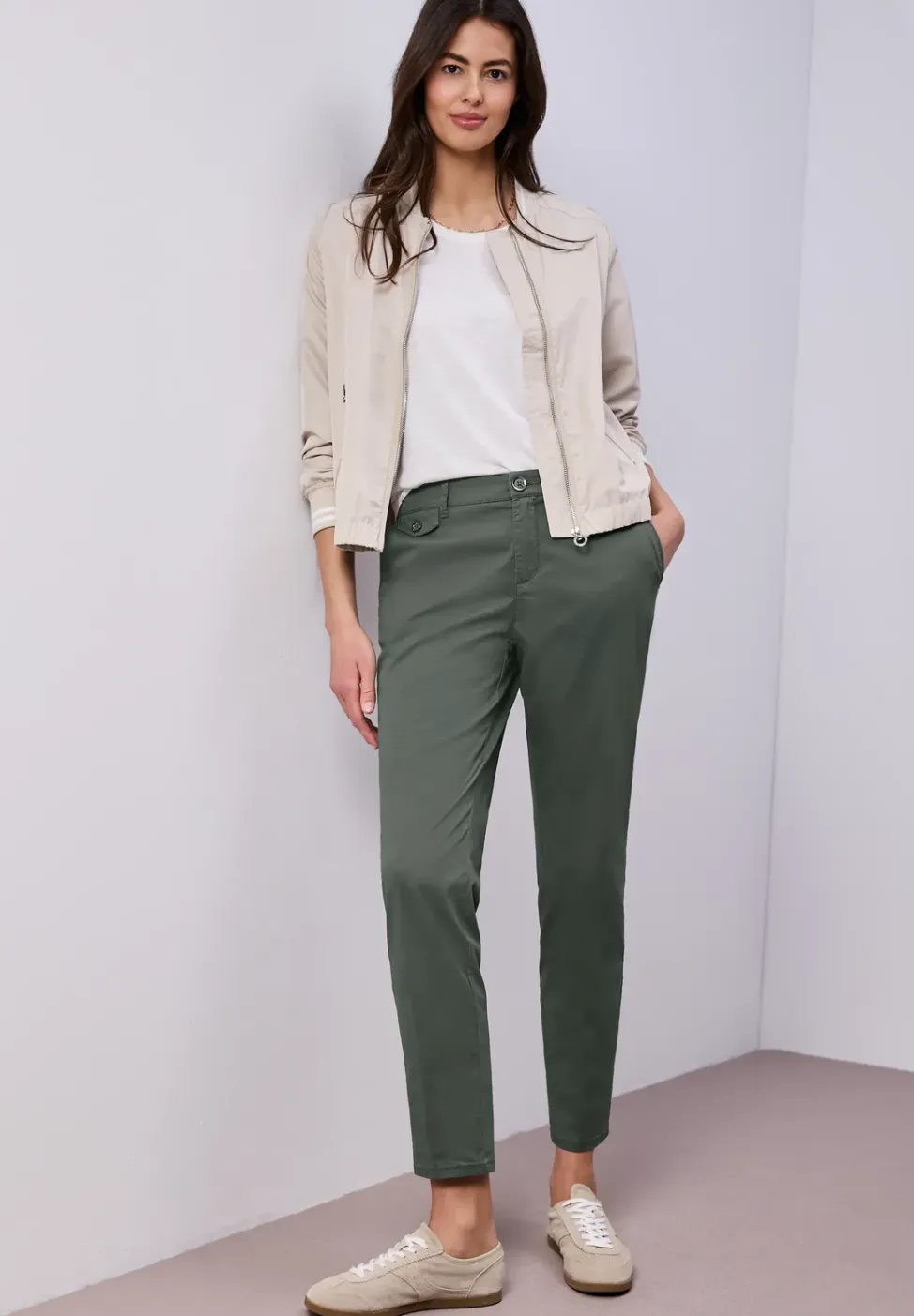 Casual fit chino's in een zachte stof
