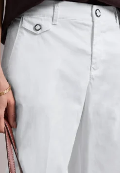 Casual fit chino's in een zachte stof