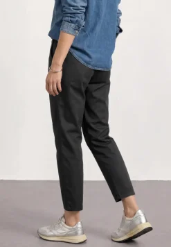 Casual fit chino's in een zachte stof
