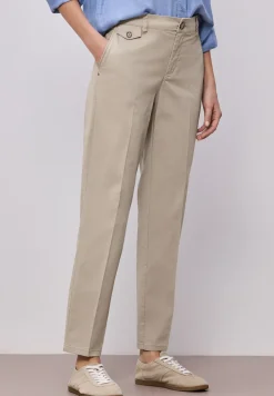 Casual fit chino's in een zachte stof