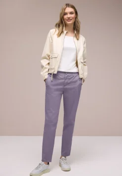 Casual fit chino's in een zachte stof