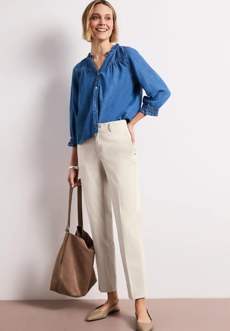 Casual fit chino's in een zachte stof