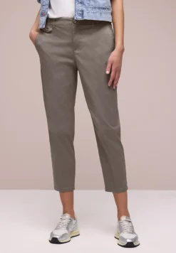 Casual fit chino's in een zachte stof