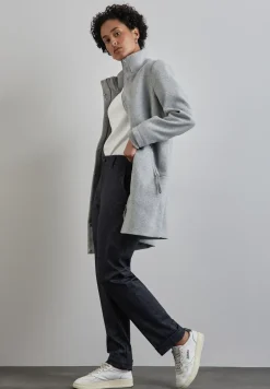 Chino in een gemêleerde look
