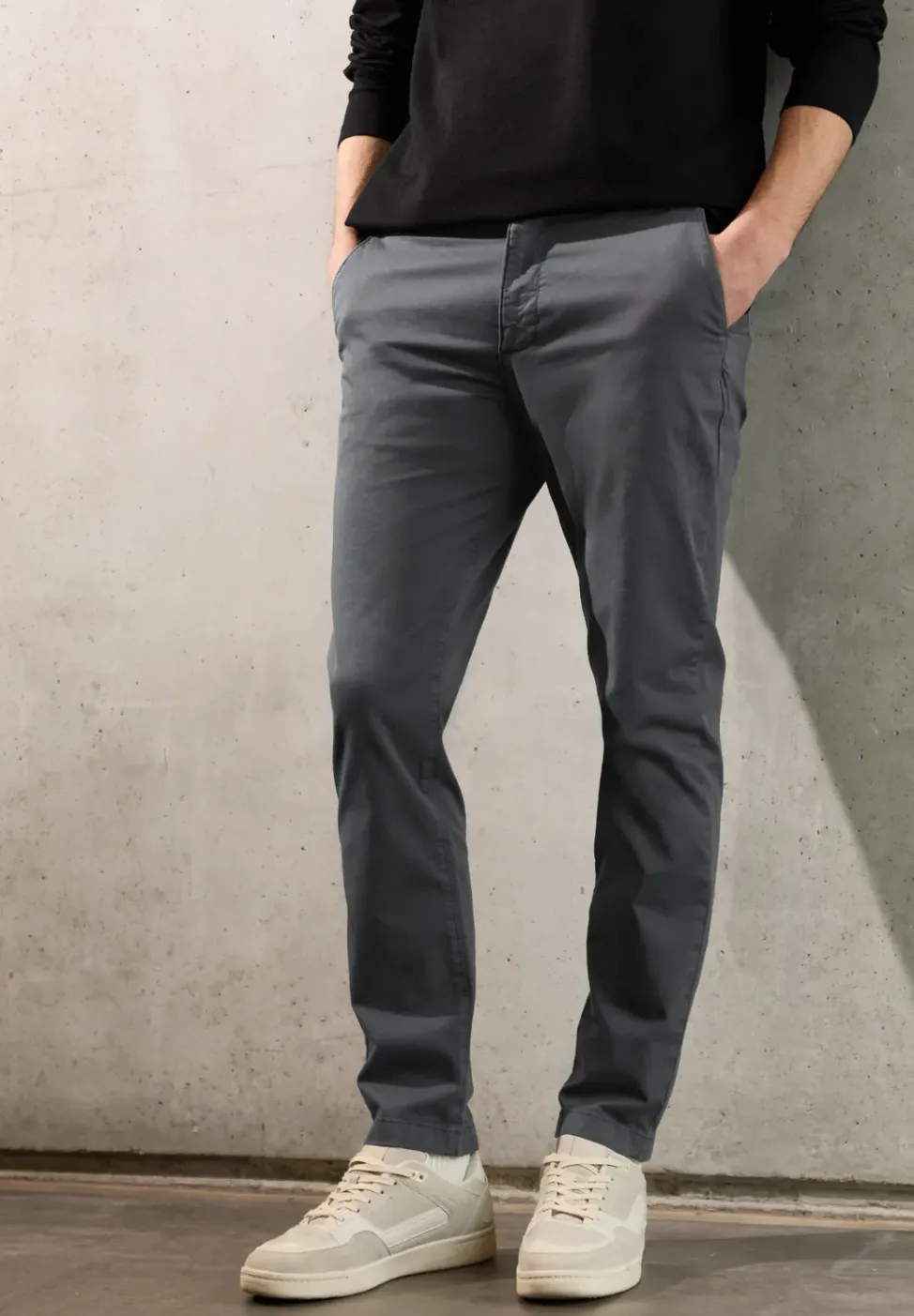 Chino met elastische tailleband
